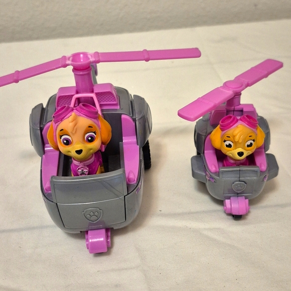 Paw Patrol Skye's Resue Copters High flying Helicopter Wings turn up - Picture 1 of 7